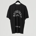 Oversized T-shirt represent